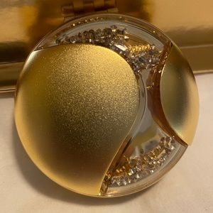 Estee Lauder Powder Compact
Gold Millenium REDUCED